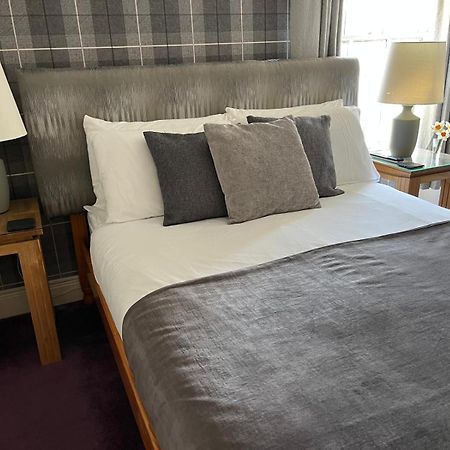 Smugglers Hotel Brixham Buitenkant foto